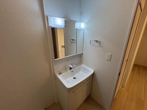 プリマヴェーラBの物件内観写真